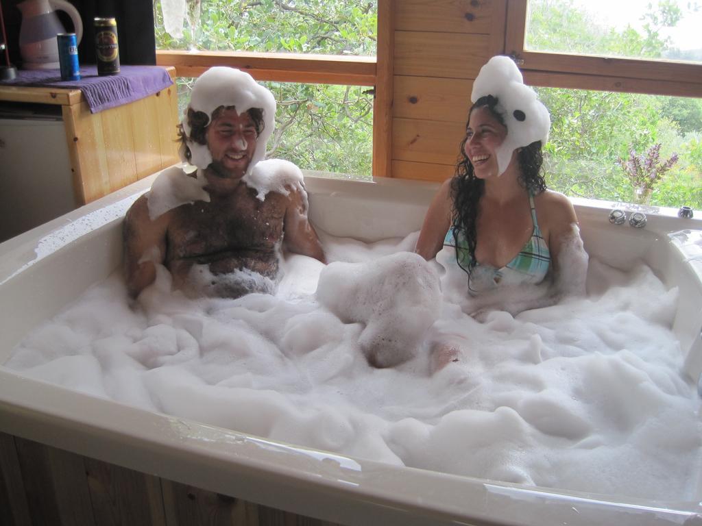 Spa In The Woods - B&B In Amirim Camera foto