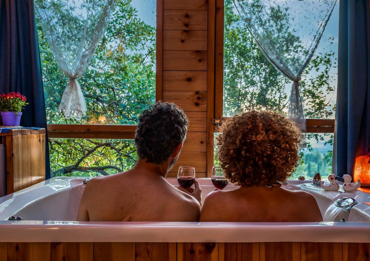 Spa In The Woods - B&B In Amirim Esterno foto