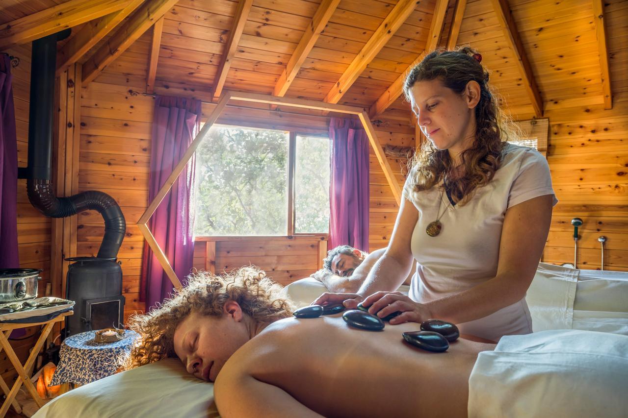 Spa In The Woods - B&B In Amirim Esterno foto